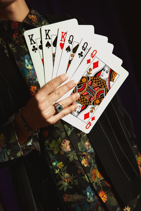 ROYAL BLUFF