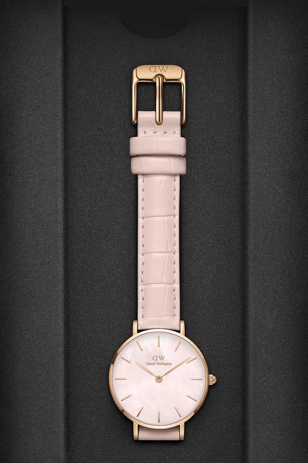 Годинник Daniel Wellington колір рожевий