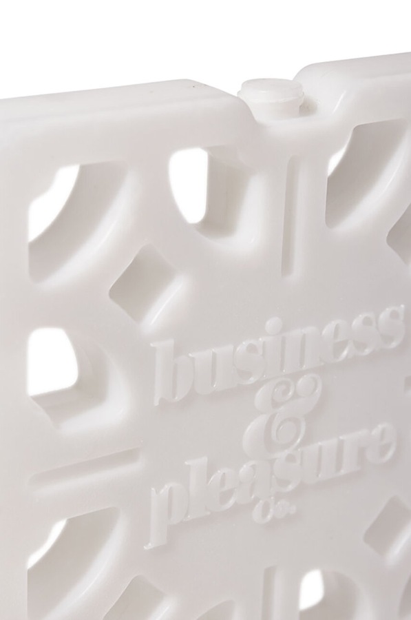 Охолоджуюча вставка Business & Pleasure Co. Breeze Block Ice Pack фото 2