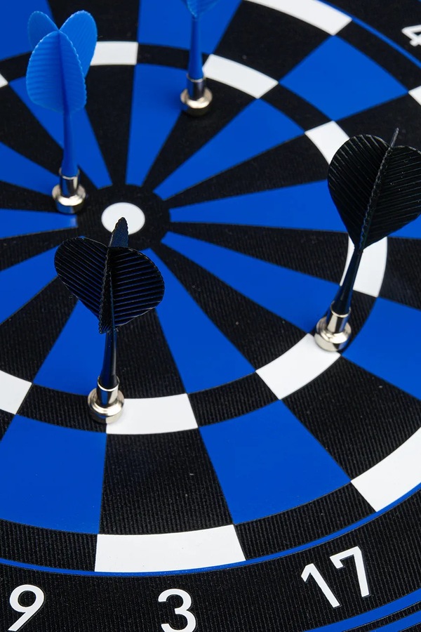 Гра в дартс Gentlemen's Hardware Dartboard Roll фото 3