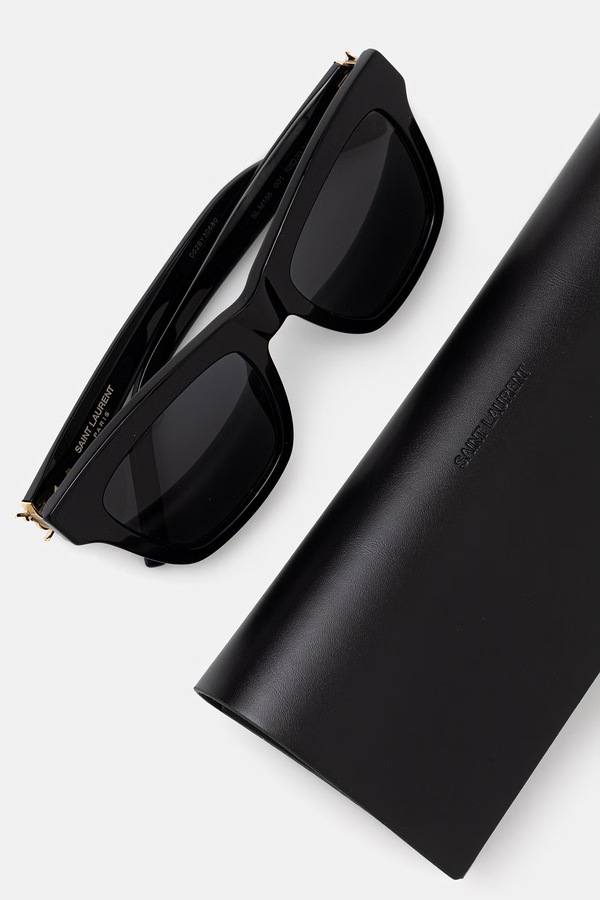 Сонцезахисні окуляри жіночі Saint Laurent колір чорний фото 3