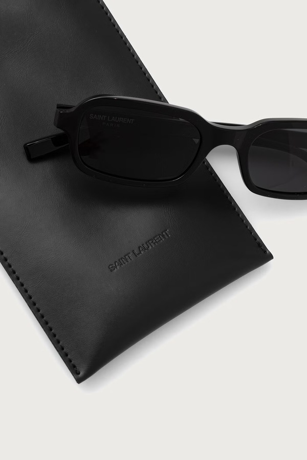 Сонцезахисні окуляри жіночі Saint Laurent колір чорний фото 2