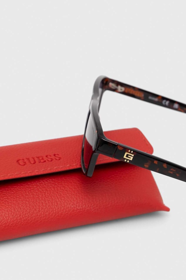 Сонцезахисні окуляри Guess колір коричневий фото 3