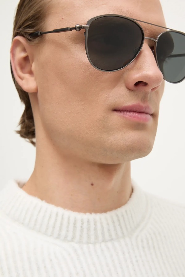 Солнцезащитные очки Burberry цвет серый