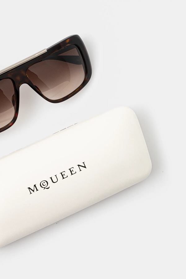 Солнцезащитные очки Alexander McQueen цвет оранжевый фото 2