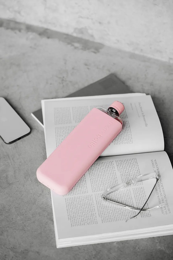 Пляшка для води memobottle Original Slim 450 ml колір рожевий