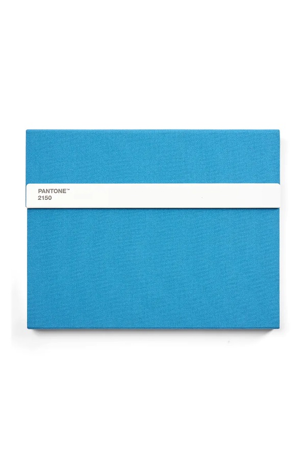 З паперу Pantone