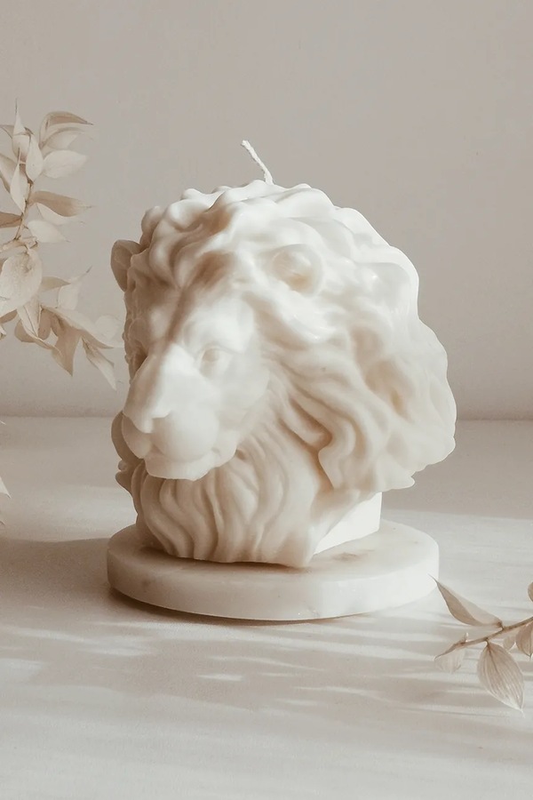 Свічка декоративна Temida Lion 515 g колір бежевий