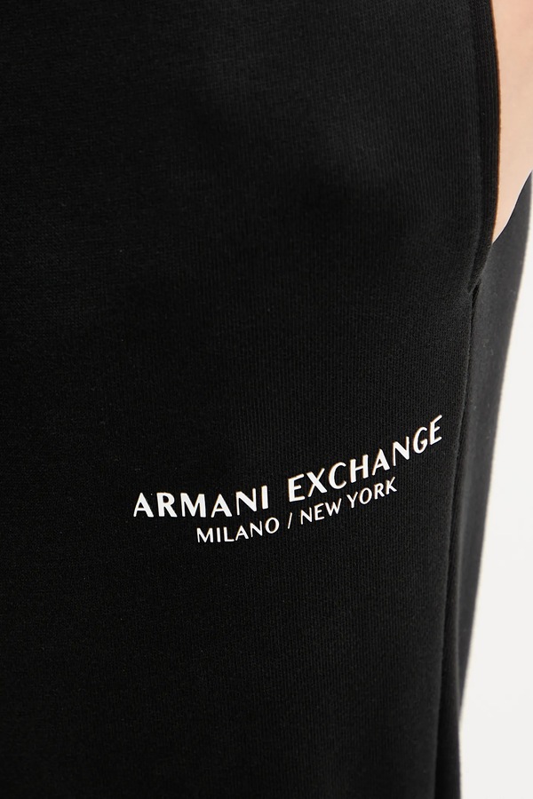 Бавовняні спортивні штани Armani Exchange колір чорний фото 4