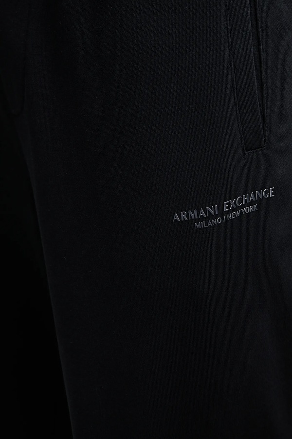 Бавовняні спортивні штани Armani Exchange колір синій фото 4