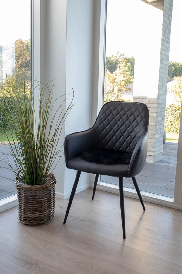 Подушка на стілець House Nordic Lambskin Seat Artificial колір чорний фото 2
