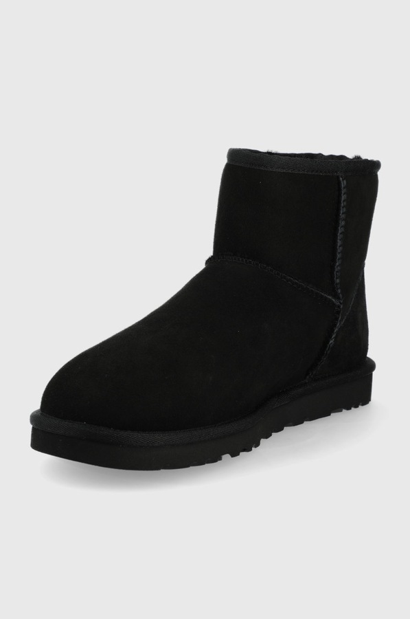 Замшевые сапоги UGG Classic Mini цвет черный фото 2