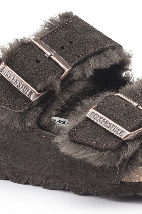 Замшеві шльопанці Birkenstock Arizona колір коричневий фото 2