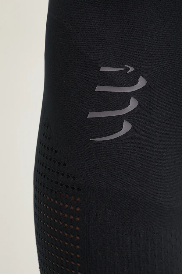 Функціональні легінси Compressport On/Off колір чорний фото 4