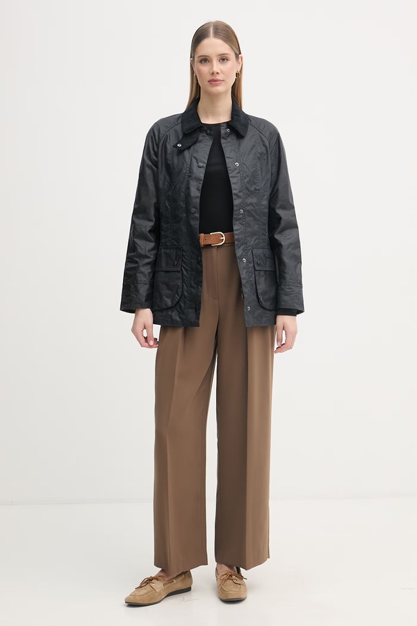 Демисезонная куртка женская хлопковая Barbour Beadnell цвет темно-синий