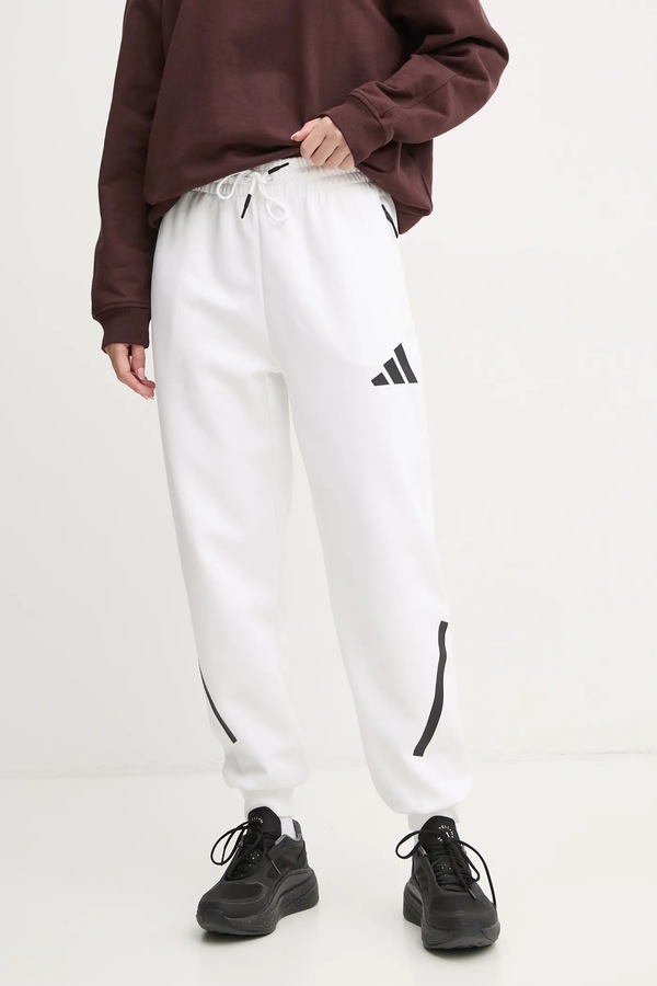 Спортивные брюки adidas ZNE цвет белый