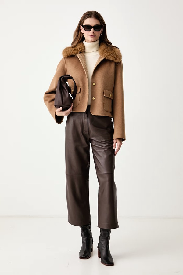 Гольф жіночий з вовною Barbour Pendle Roll колір бежевий