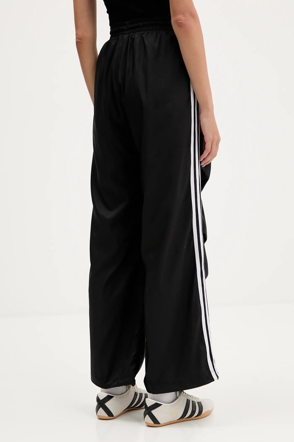 Спортивні штани adidas Originals Trackpant колір чорний фото 2