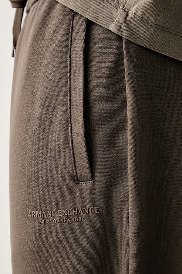 Спортивні штани чоловічі бавовняні Armani Exchange колір коричневий фото 4