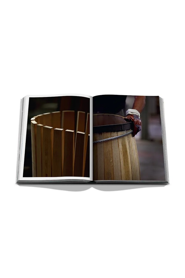 Книга Assouline Oak, Wine & Spirits: A Tale of Alchemy (English), Sylvain Charlois фото 4