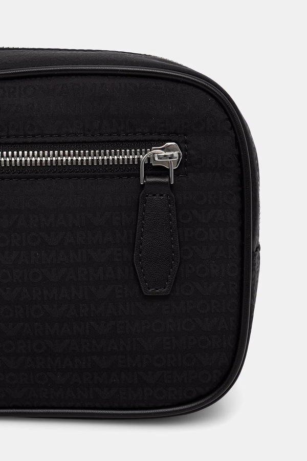 Косметичка чоловіча Emporio Armani колір чорний фото 3