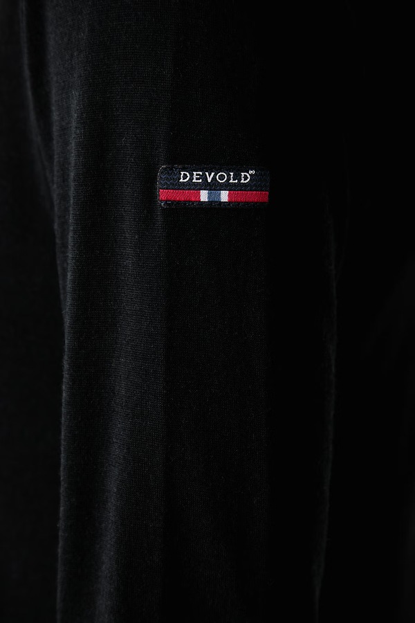 Функціональний лонгслів жіночий вовняний Devold Breeze Merino колір чорний фото 4