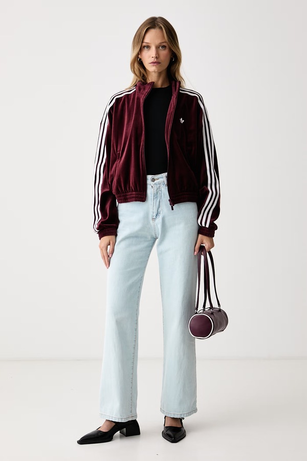 Кофта на застібці жіноча adidas Originals Micro Pleat Injection колір бордовий фото 2