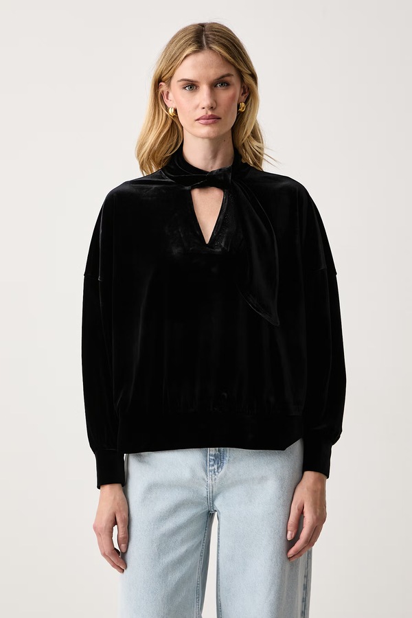 Кофта женская велюровая Armani Exchange цвет черный