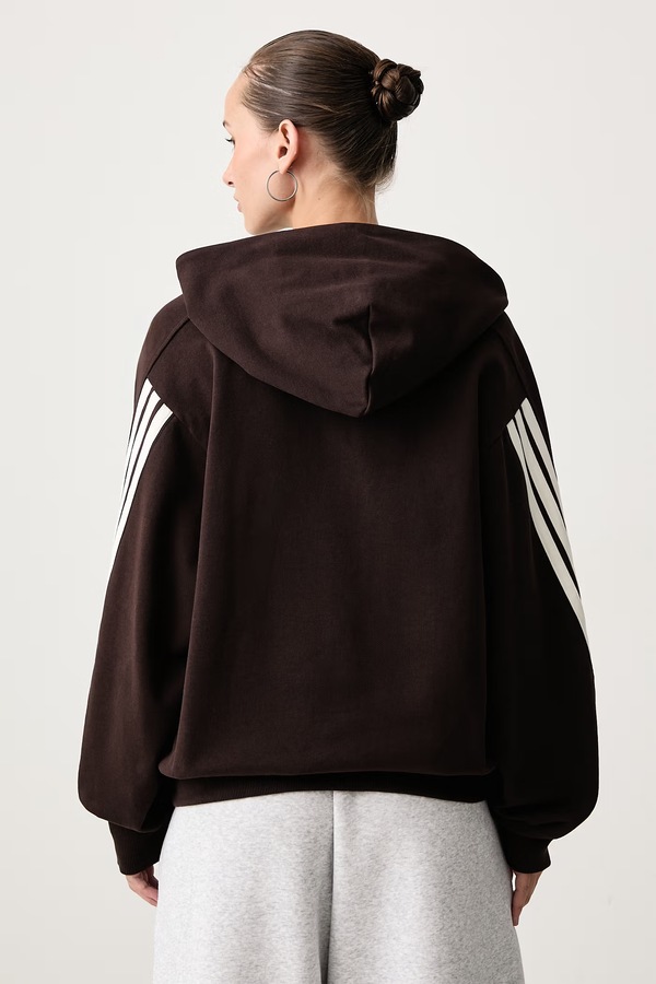 Кофта з капюшоном жіноча бавовняна adidas колір коричневий фото 3