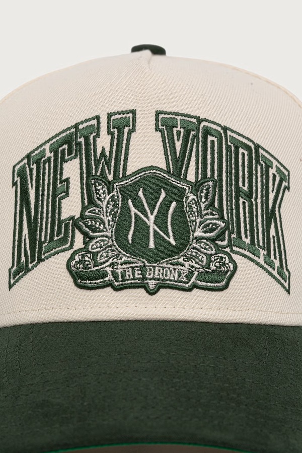 Кепка New Era WORDMARK SUEDE E-FRAME цвет бежевый