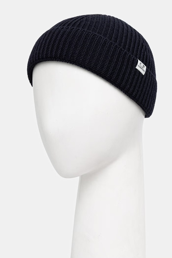 Шапка beanie із мериносової вовни C.P. Company колір темно-синій
