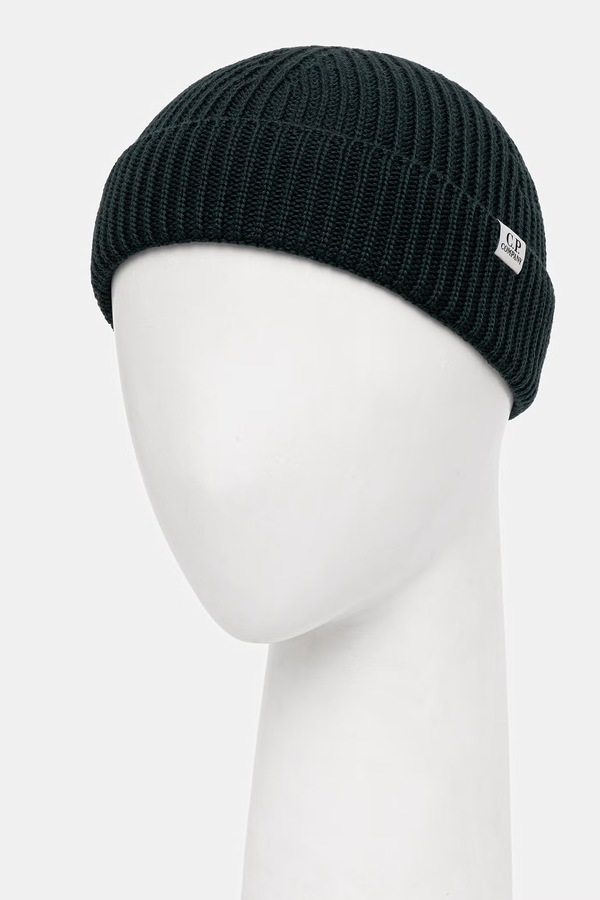 Шапка beanie із мериносової вовни C.P. Company колір зелений