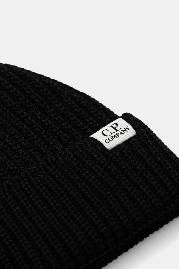 Шапка beanie із мериносової вовни C.P. Company колір чорний фото 2