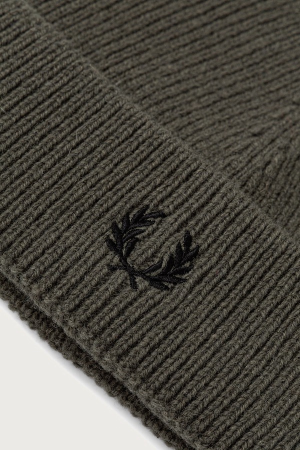 Шапка шерстяная Fred Perry цвет зеленый фото 2