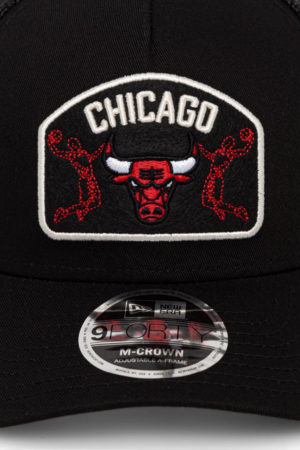 Кепка-тракер New Era NBA 940 MC TRUCKER BULLS колір чорний