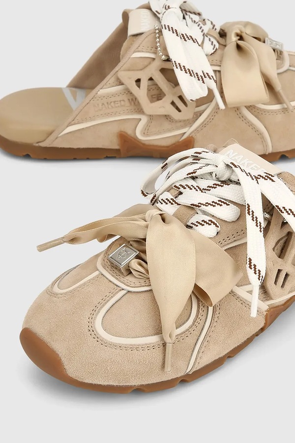 Шльопанці жіночі замшеві Naked Wolfe Admire Off White Suede колір бежевий фото 4