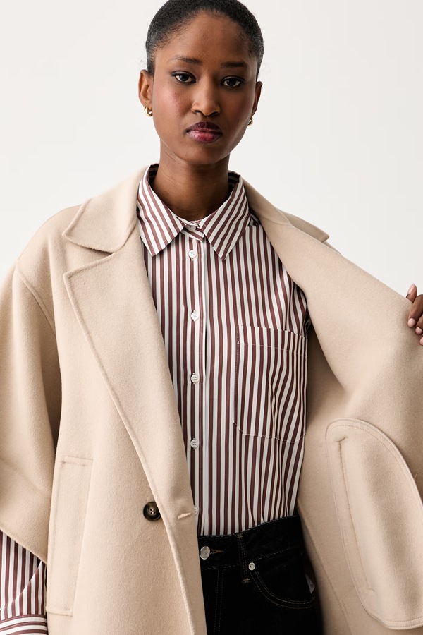 Короткий плащ жіночий вовняний Weekend Max Mara WKDNEO колір бежевий фото 4