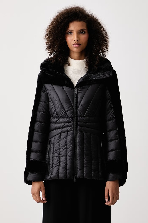 Короткая куртка женская DKNY цвет черный