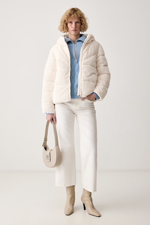 Куртка жіноча велюрова DKNY колір бежевий фото 2
