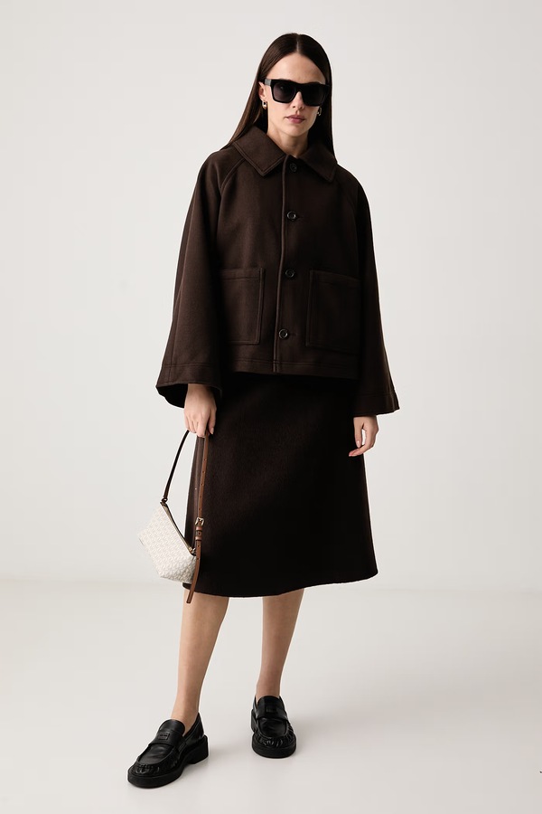 Демісезонна куртка DKNY колір коричневий фото 2