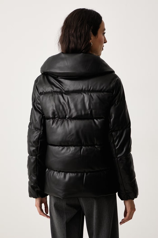 Стеганая куртка женская из имитации кожи DKNY цвет черный фото 2