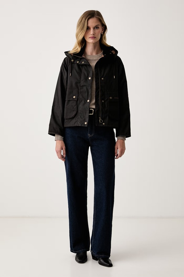 Короткая куртка женская хлопковая Barbour Georgette цвет коричневый