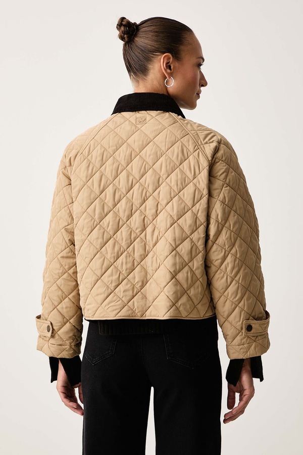 Демисезонная куртка женская Weekend Max Mara WKDPINCIO цвет бежевый фото 2