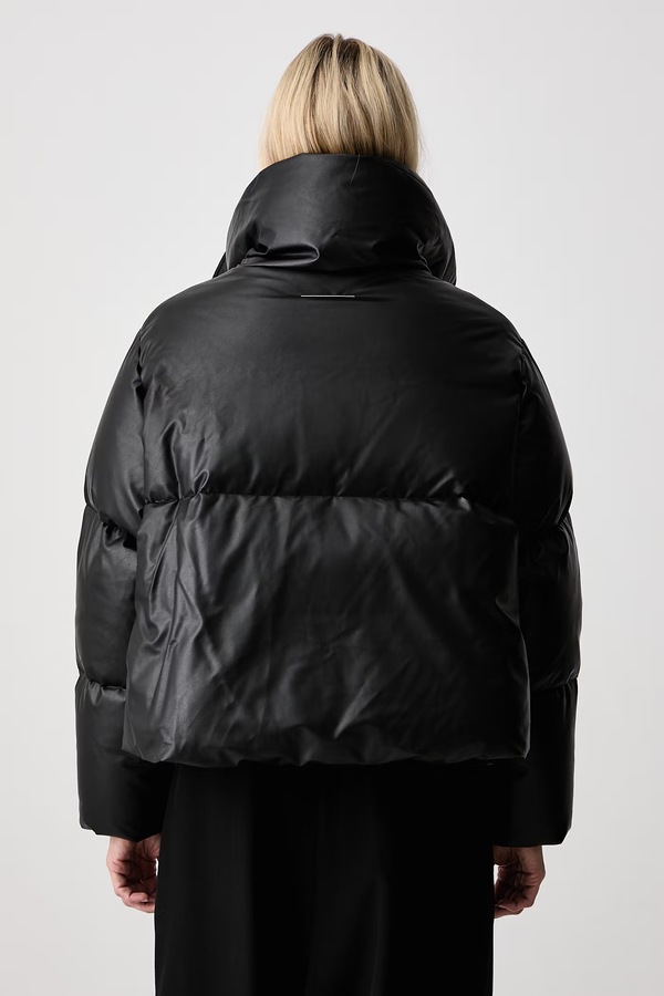 Пухова куртка жіноча MM6 Maison Margiela колір чорний фото 2