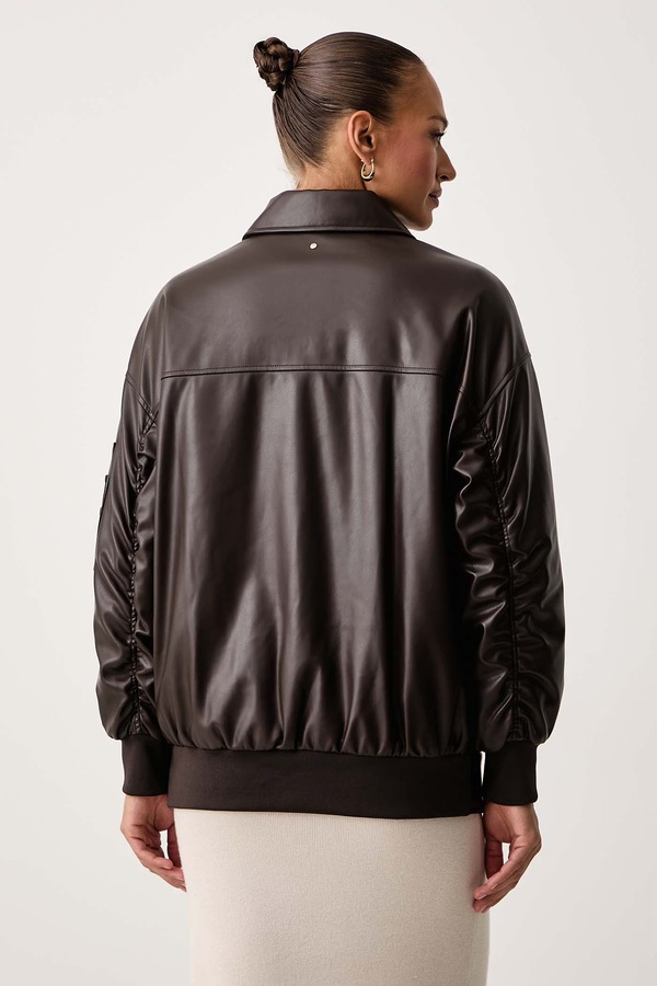 Куртка oversize жіноча Armani Exchange колір коричневий фото 2