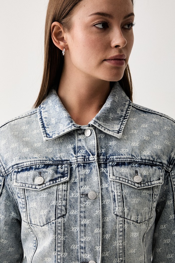Куртка жіноча джинсова Armani Exchange колір блакитний фото 4