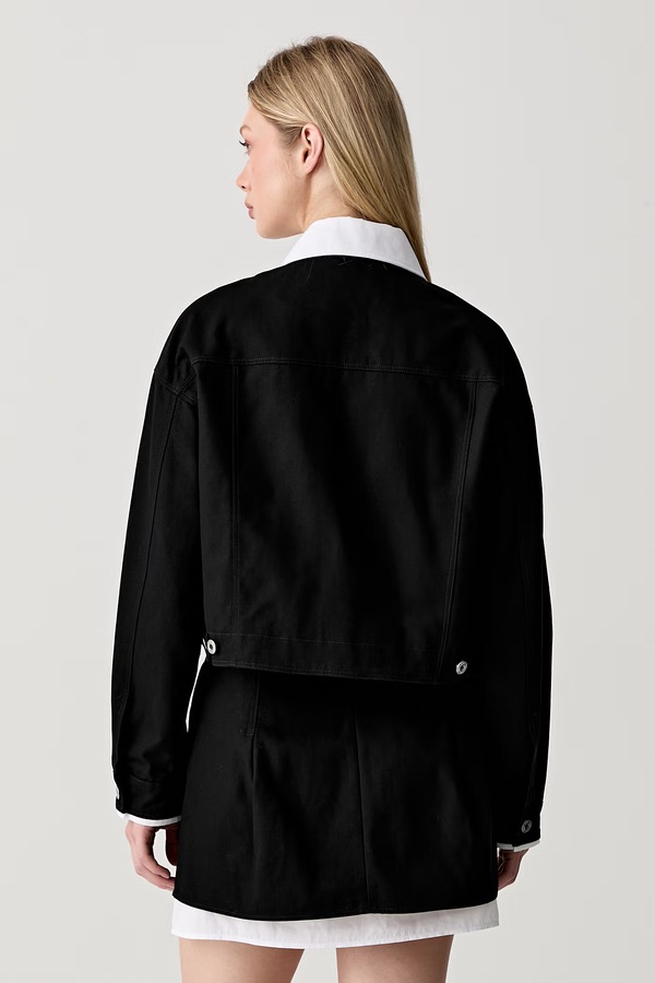 Коротка куртка жіноча джинсова Karl Lagerfeld Jeans колір чорний фото 2