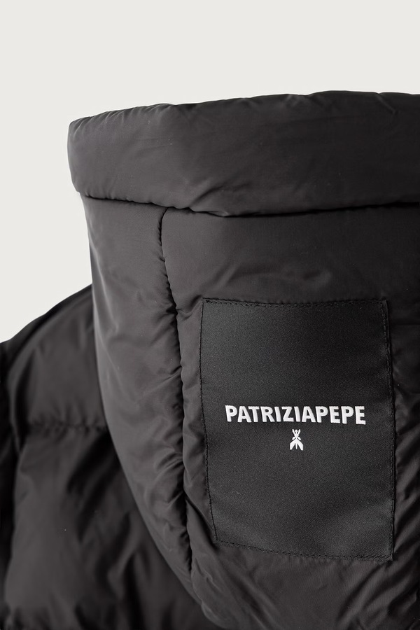 Коротка куртка дитяча Patrizia Pepe C0230 колір чорний фото 3