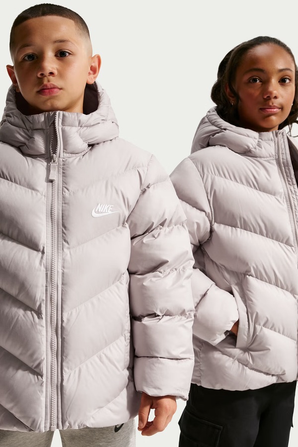 Стьобана куртка дитяча Nike Sportswear All Day Play колір бежевий