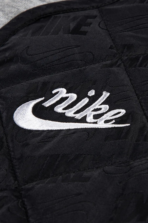 Стеганая куртка детская Nike цвет черный фото 2